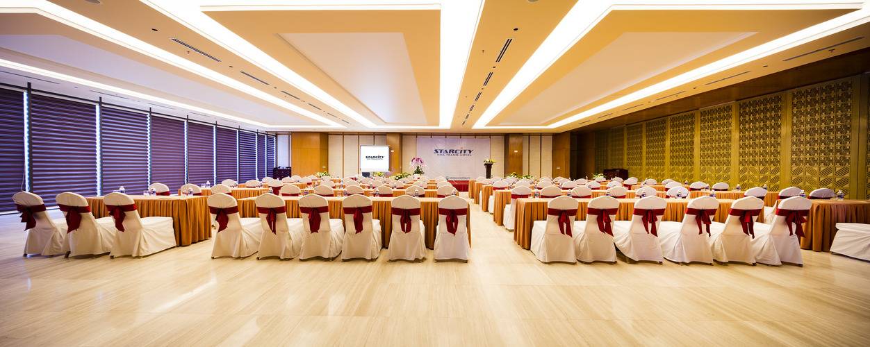 Star City Hotel & Condotel Beachfront Nha Trang ( Ex.Star City)