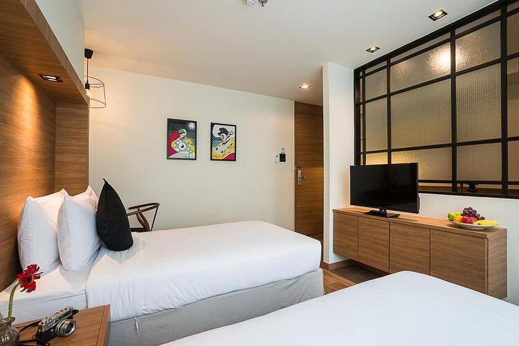 Sunshine Hip Hotel