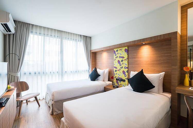 Sunshine Hip Hotel