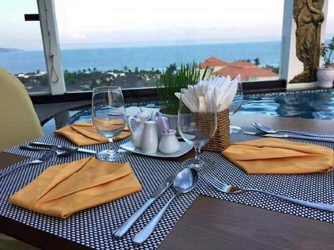 Sea Phoenix Hotel