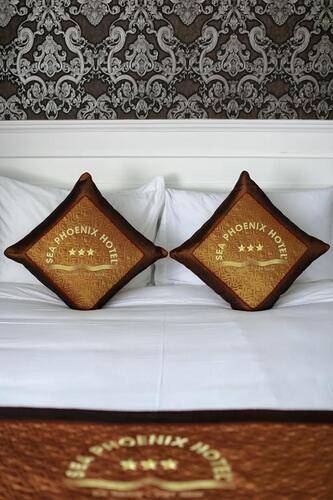 Sea Phoenix Hotel