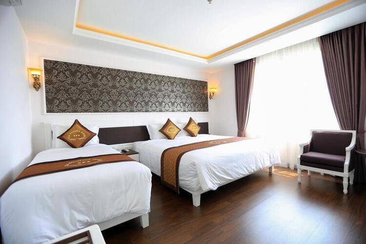 Sea Phoenix Hotel
