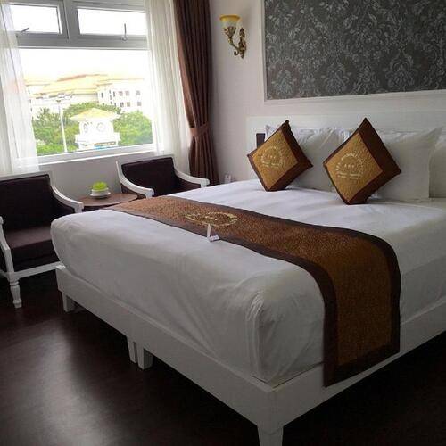 Sea Phoenix Hotel