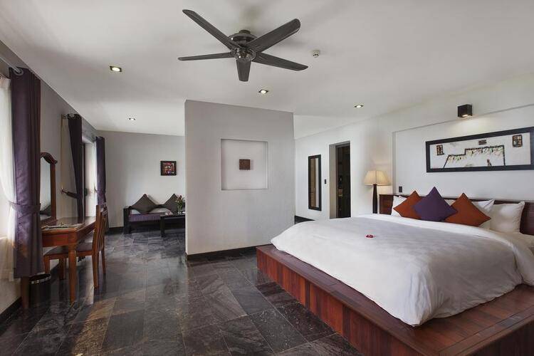 Vedana Lagoon Resort & Spa