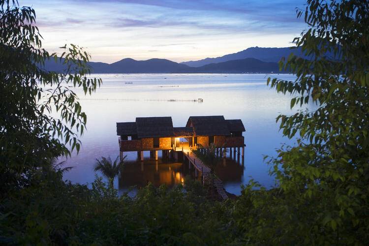 Vedana Lagoon Resort & Spa