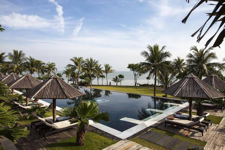 Vedana Lagoon Resort & Spa
