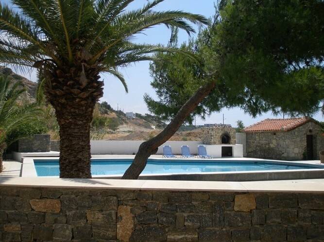 Avra Palm