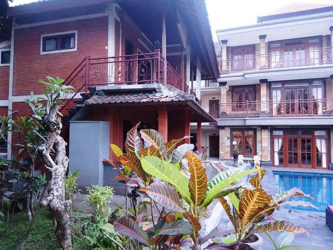 Pande Permai Bungalows