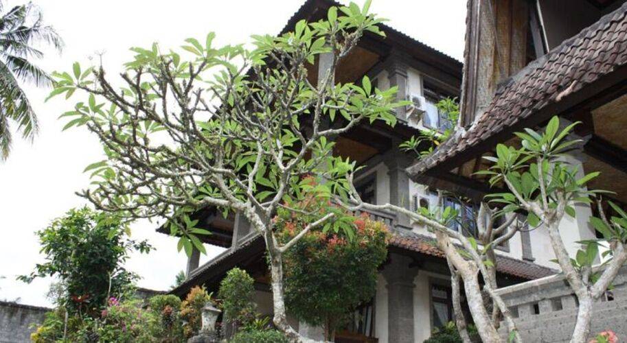 Pande Permai Bungalows