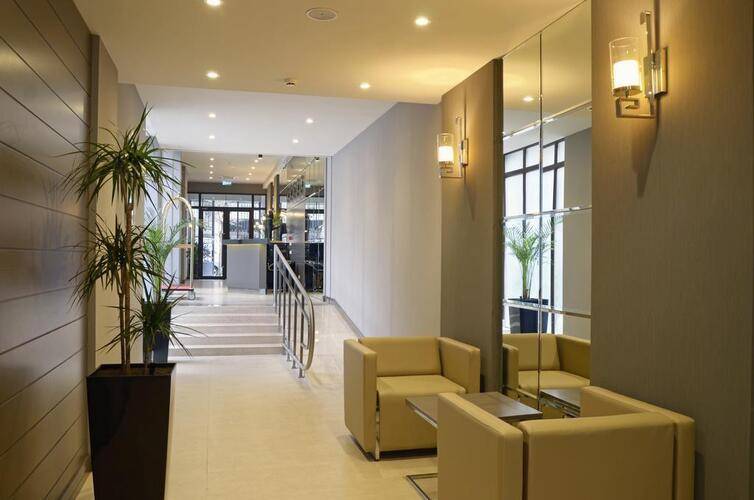 City Avenue Hotel