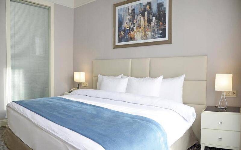 City Avenue Hotel