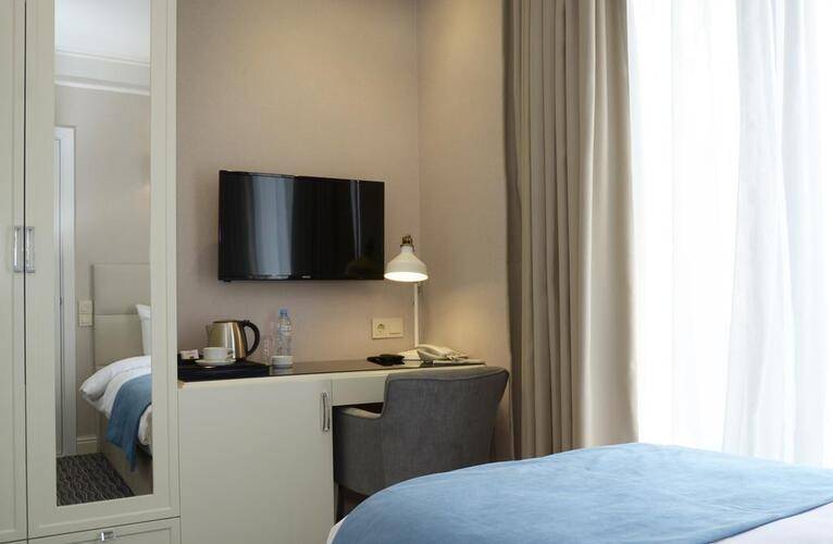 City Avenue Hotel