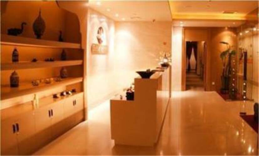 Metropark Jichen Hotel Shanghai (Ex. Ambassador Hotel)