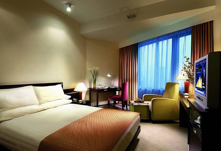 City Hotel