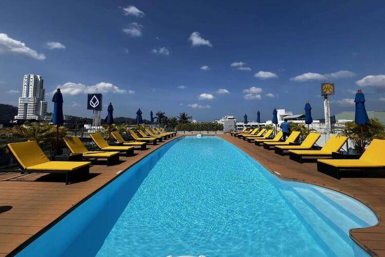 Days Inn By Wyndham Patong Beach