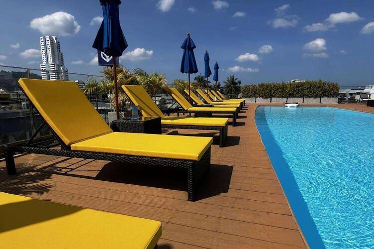 Days Inn By Wyndham Patong Beach