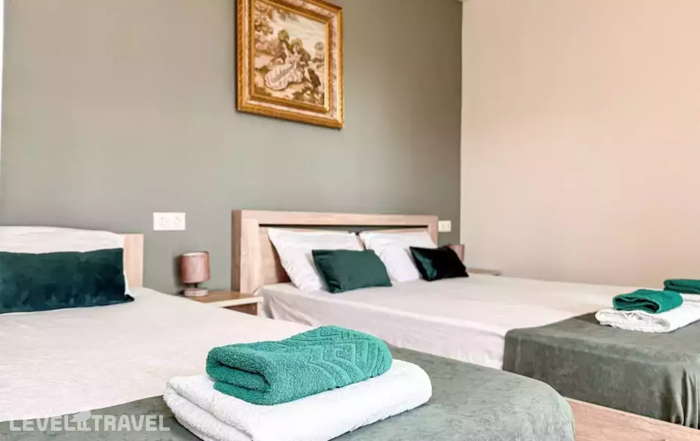 Гостевой Дом Континент (Ex.На Васильковой)