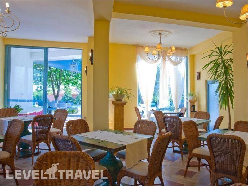 Фотография Merlin Club Hotel