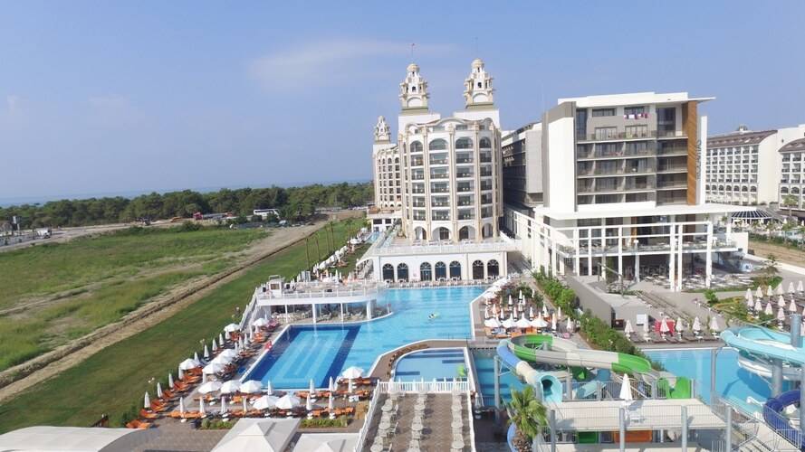 Jadore Deluxe Hotel & Spa
