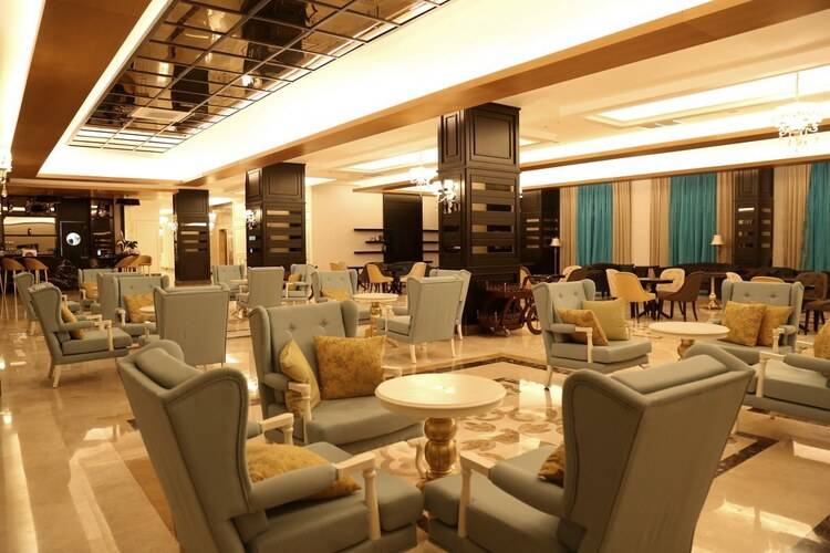 Jadore Deluxe Hotel & Spa