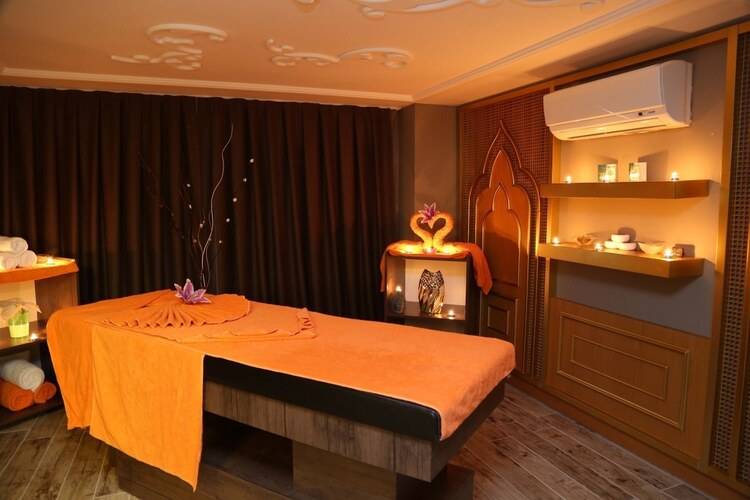 Jadore Deluxe Hotel & Spa