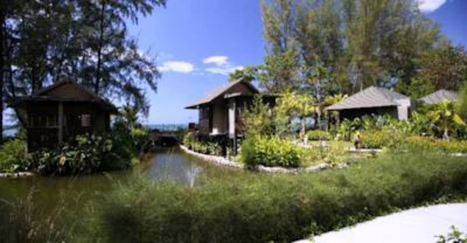 Khaolak Wanaburee Resort