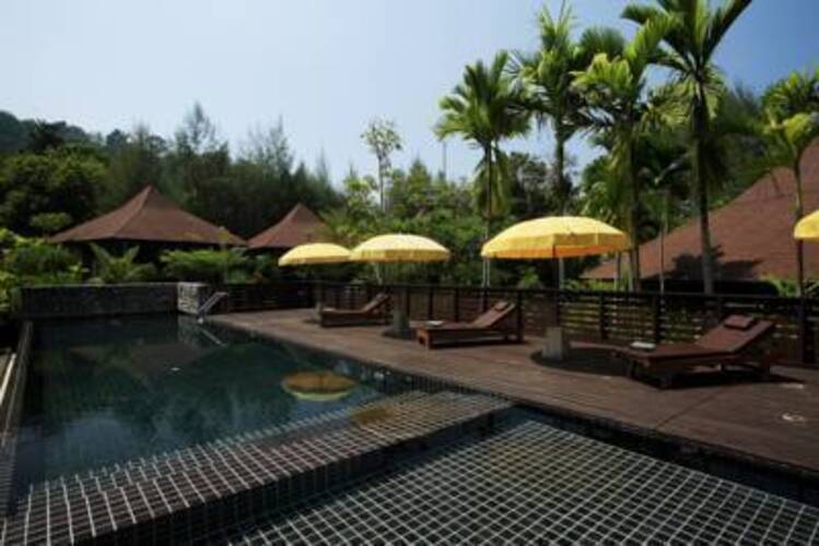 Khaolak Wanaburee Resort