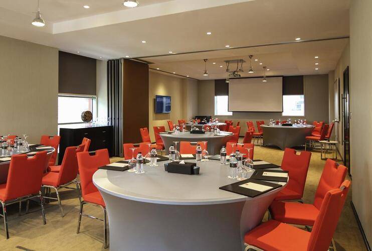 Ibis One Central
