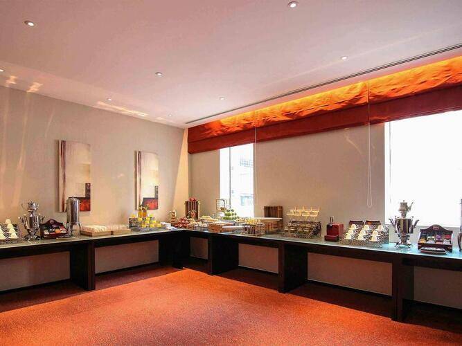 Ibis One Central