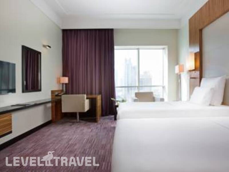 Фотография Pullman Dubai Jumeriah Lake Towers