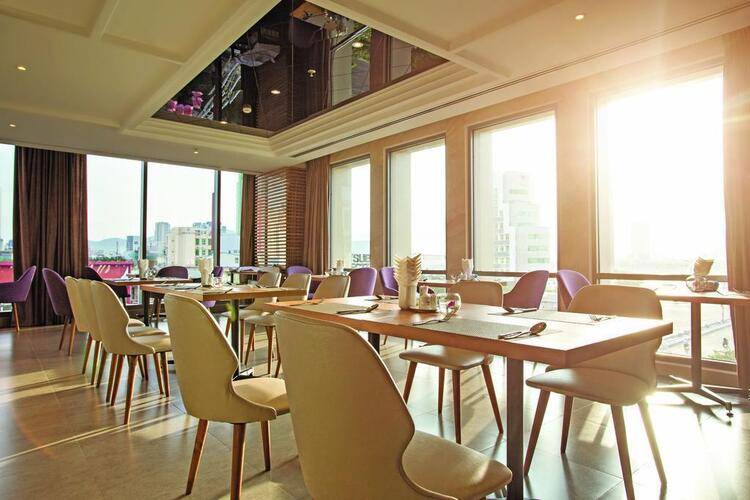 Vanda Hotel