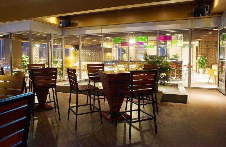 Vanda Hotel