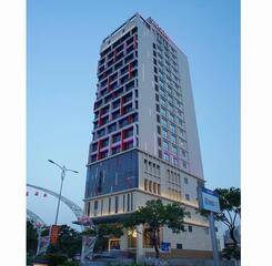 $item['hotel']['name']