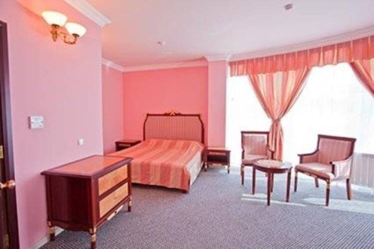 Кристалл Deluxe Отель