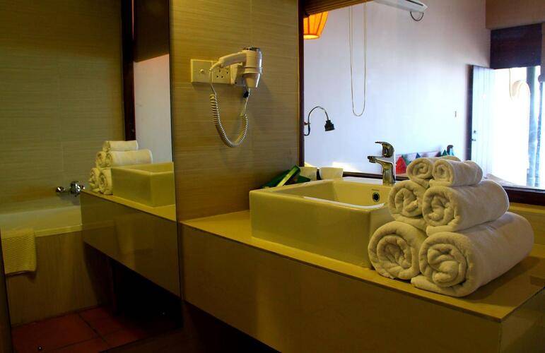 The Beach Cabanas Retreat & Spa