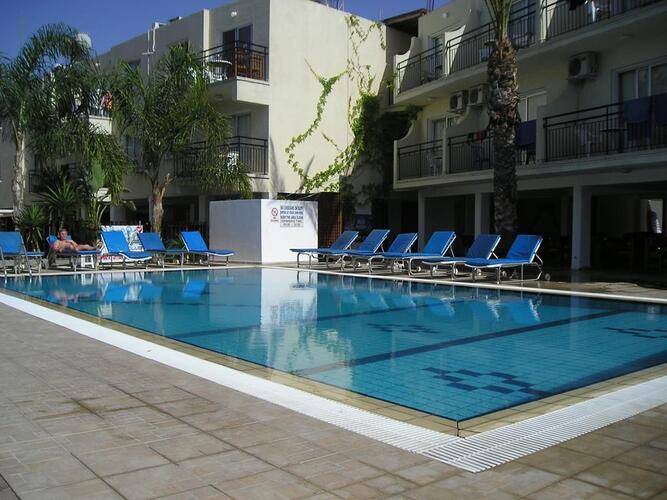 Pavlinia Hotel Apartments