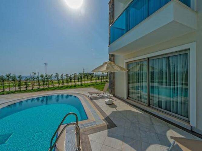 Aquasis Deluxe Resort & Spa