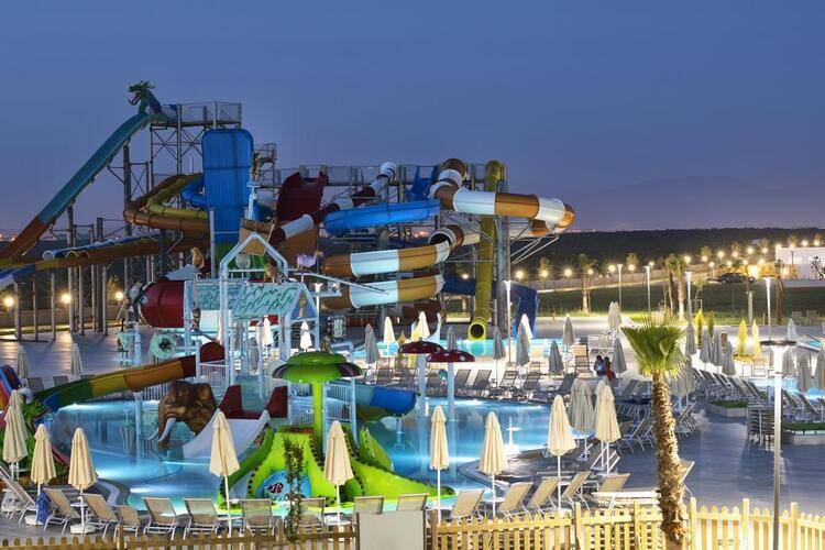 Aquasis Deluxe Resort & Spa