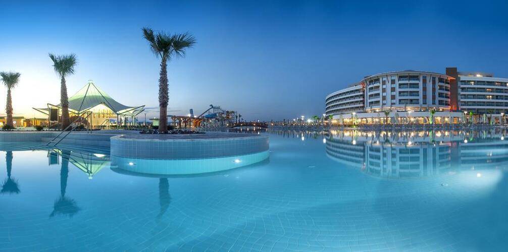 Aquasis Deluxe Resort & Spa