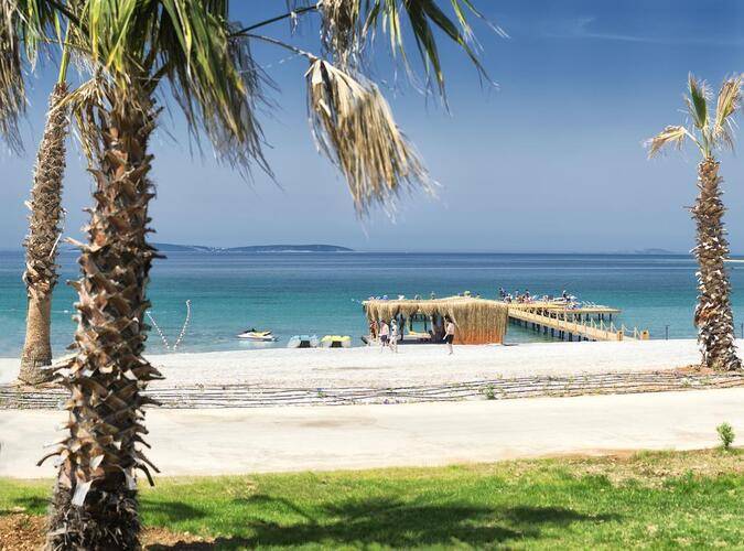 Aquasis Deluxe Resort & Spa
