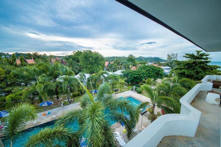 Bay Beach Resort (Ex.Choeng Mon Beach)
