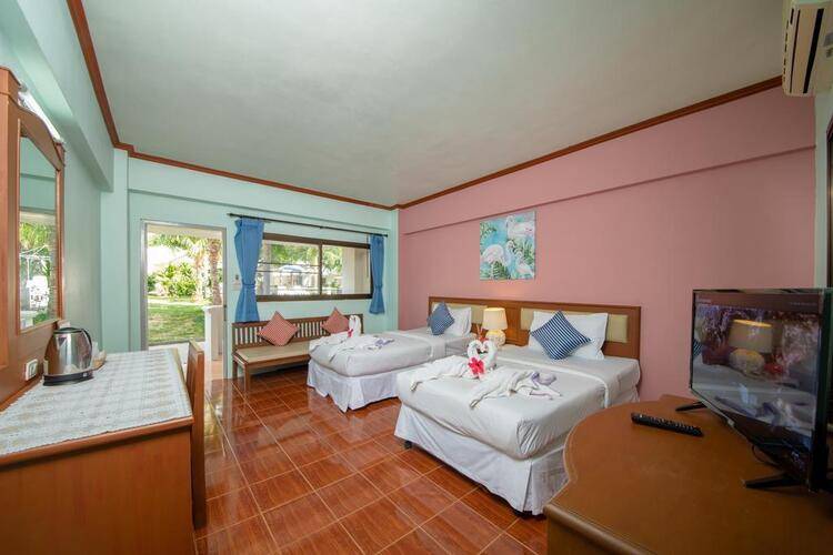 Bay Beach Resort (Ex.Choeng Mon Beach)