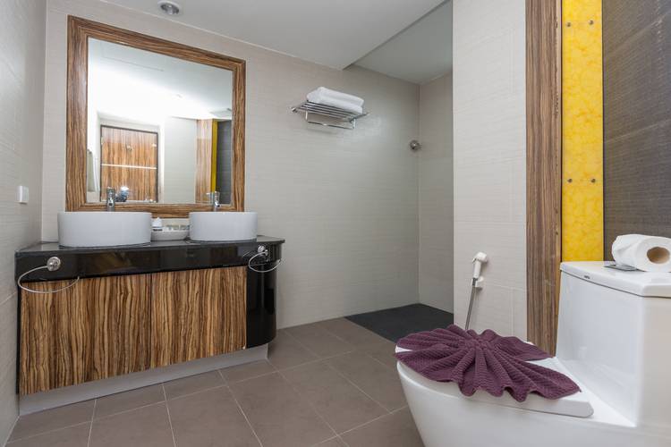 Royal Beach Boutique Resort & Spa