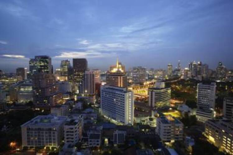 Bandara Suites Silom