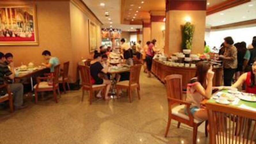 Grand Diamond Suites Hotel