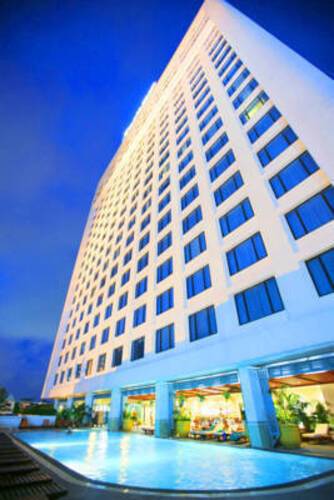 Golden Tulip Sovereign Hotel