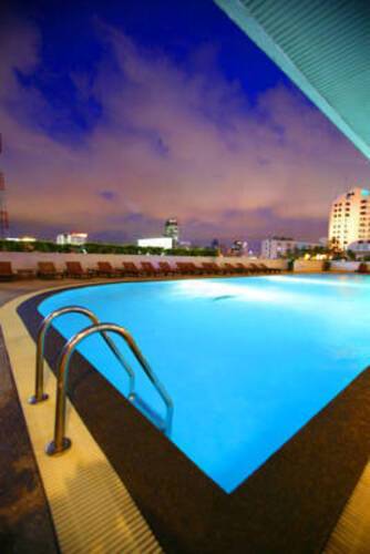 Golden Tulip Sovereign Hotel