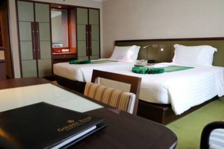 Golden Tulip Sovereign Hotel