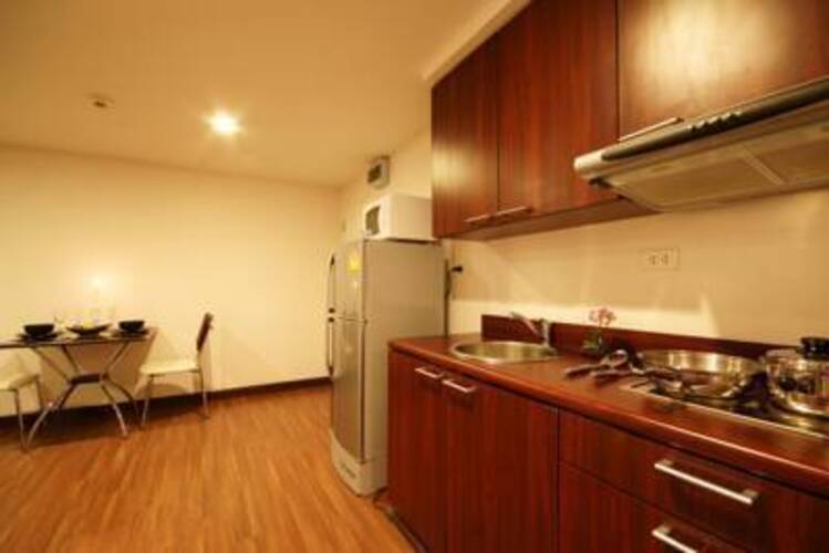 I Residence Sathorn (Ex. Premier Residence)