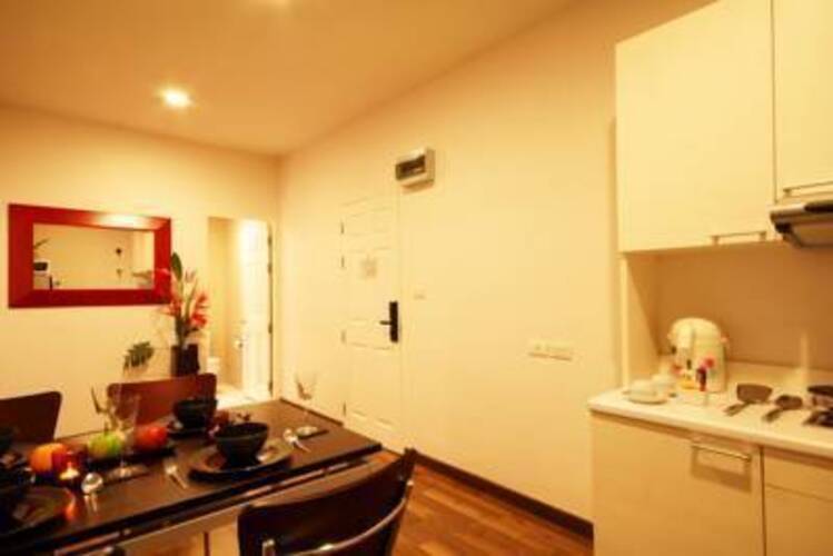 I Residence Sathorn (Ex. Premier Residence)